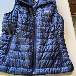 Patagonia women’s S Nano Puff Vest